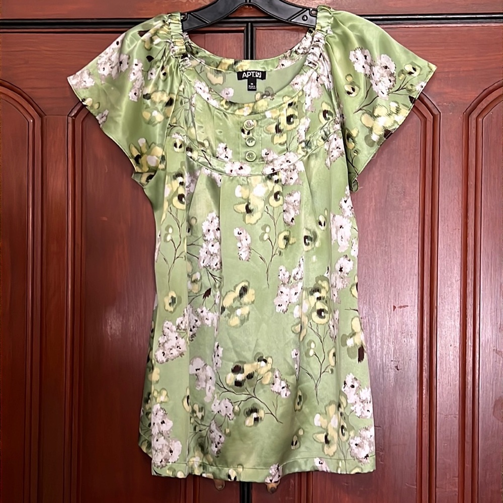 APT 9 Green Floral Print Satin Size Medium